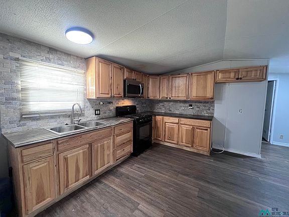 4th image of 28 W Blevins Rd