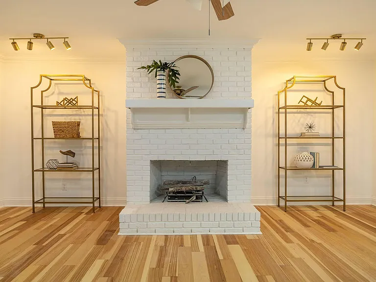 405 Park Lake Cir — Photo 16