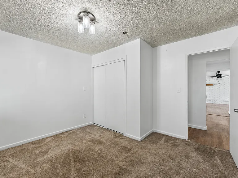 442 Lightcap St — Photo 22