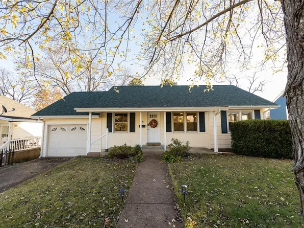 48 Rolla Gardens Dr, Rolla, MO 65401