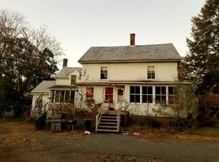 39 Middle St, Hadley, MA 01035
