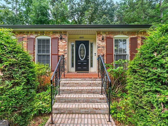 4th image of 4043 Casa Loma Dr