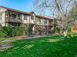 764 Sierra Vista Ln, Valley Cottage, NY 10989