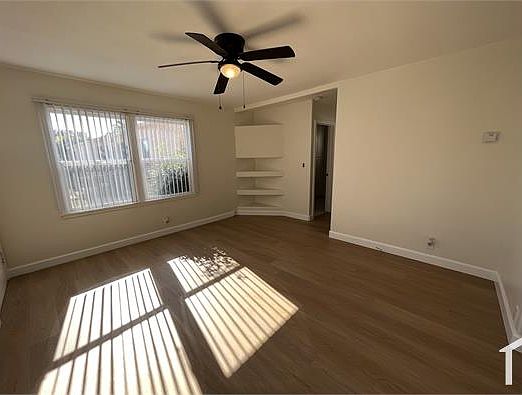 1st image of 1325 W 219th St