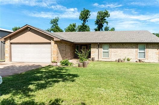 1st image of 16703 Winding Creek Dr