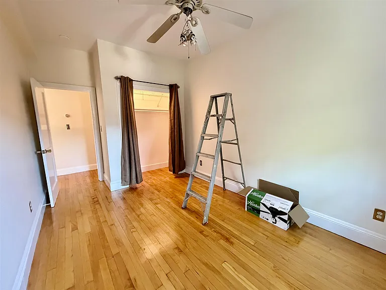 1010 Cambridge St — Photo 16