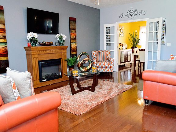 2nd image of 2240 Burnside Dr