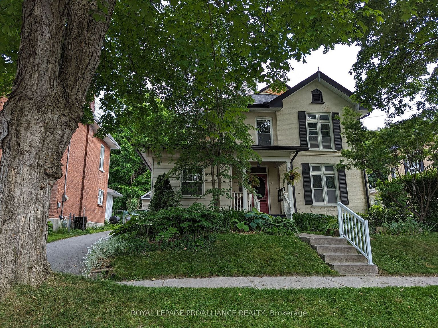 573 Homewood Ave, Peterborough, ON K9H 2N4 Zillow