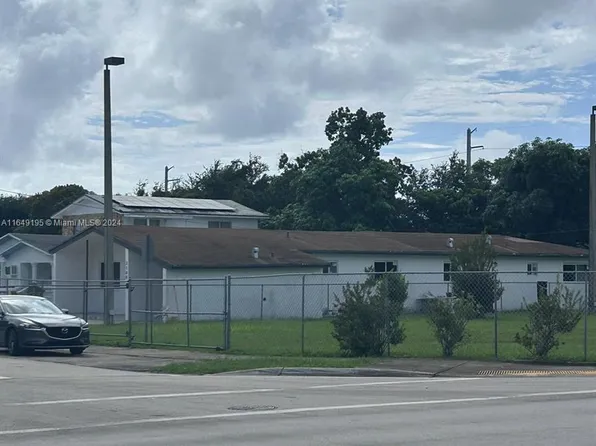 2180 NW 59th St, Miami, FL 33142