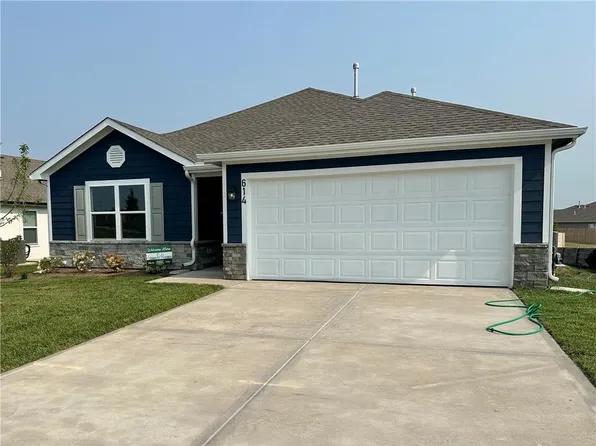 614 W Fountain St, Gardner, KS 66030