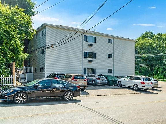 2nd image of 340 Parkland Ave