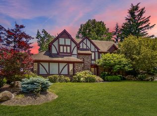 9867 Wethersfield Rd, Perrysburg, OH 43551