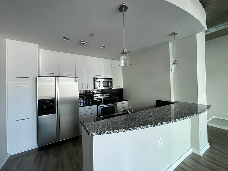 923 Peachtree St NE #1428 — Photo 6