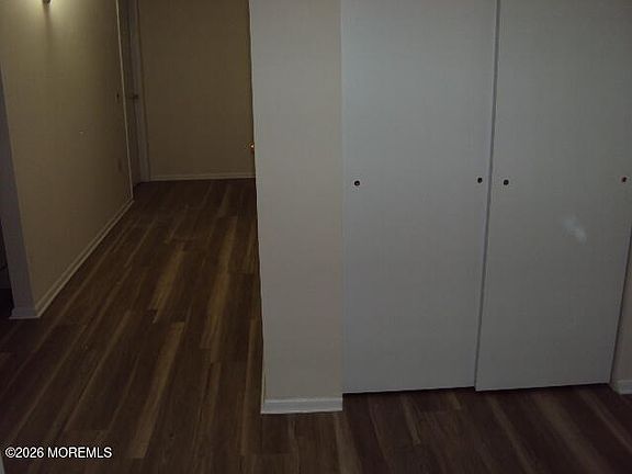 4th image of 4 Oxford Pl #A