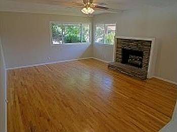 4th image of 16601 Sunburst St