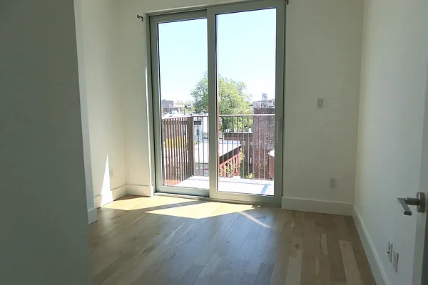 Rented by Rennit Inc. | media 25