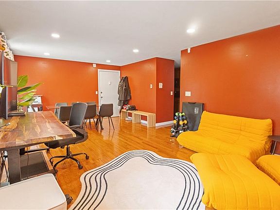 4th image of 117 John St #11