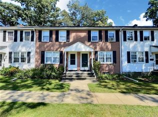 237 Sylvan Knoll Rd, Stamford, CT 06902