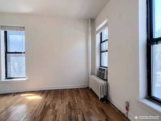 Rented by Sovereign Associates | media 18