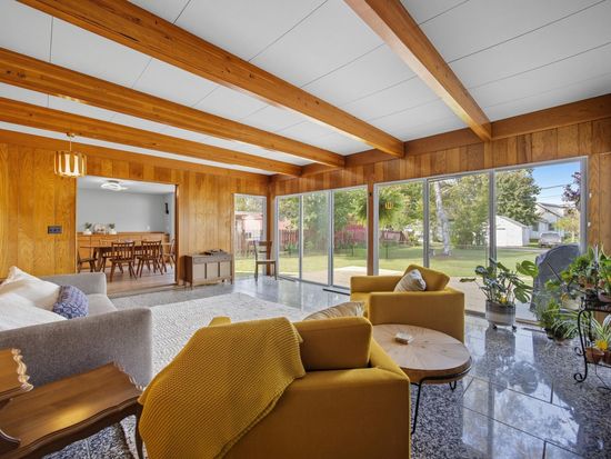 621 2nd St S, Cold Spring, MN 56320