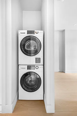 Rented by Purple Stone Realty LLC | media 10