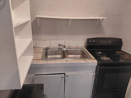 1002 Daniels St #3 — Photo 6
