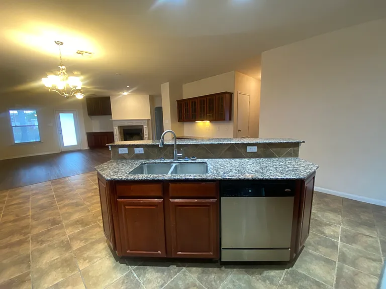 6004 Cobalt Ln — Photo 11