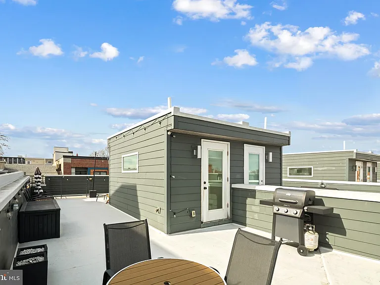 1215 N 5th St #2 — Photo 2