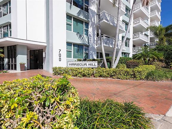 2nd image of 700 BEACH DRIVE NE #406