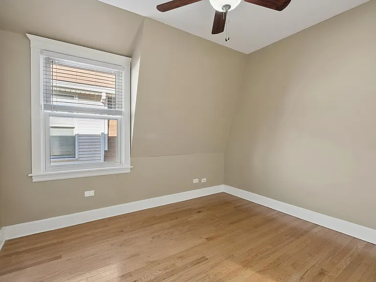 4140 N Austin Ave #2 — Photo 14