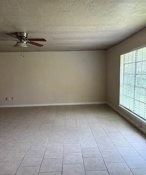 16030 Blackhawk Blvd — Photo 1