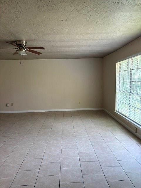 1st image of 16030 Blackhawk Blvd