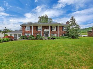 525 Myers St, Jacksboro, TN 37757