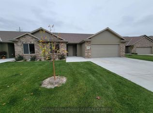 1918 Bentley Cir, Grand Island, NE 68801