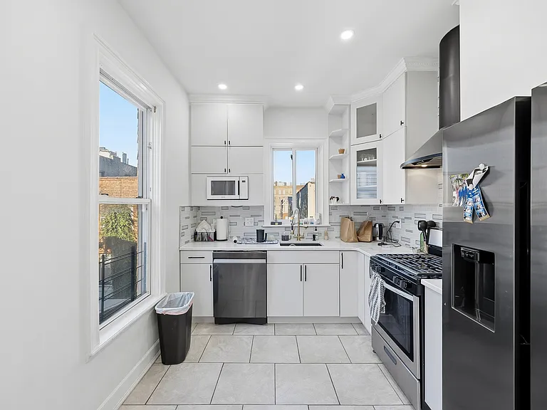 365 Rutland Rd #2R — Photo 1