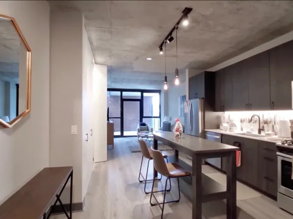 189 N Ada St #9, Chicago, IL 60607