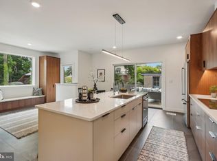 137 W Mount Pleasant Ave, Philadelphia, PA 19119