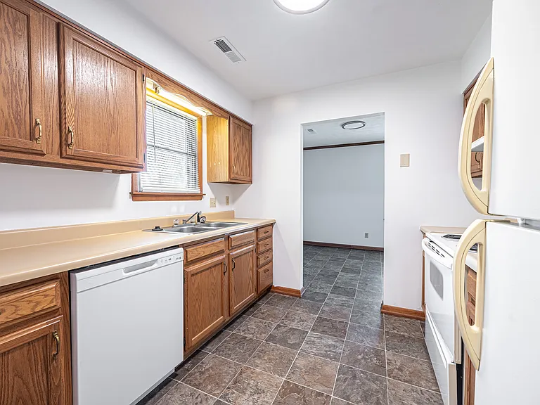 280 Lee Ct — Photo 11