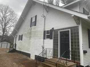 403 Shelby St, Gillespie, IL 62033