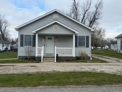 609 E Clay St, Clinton, IL, 61727