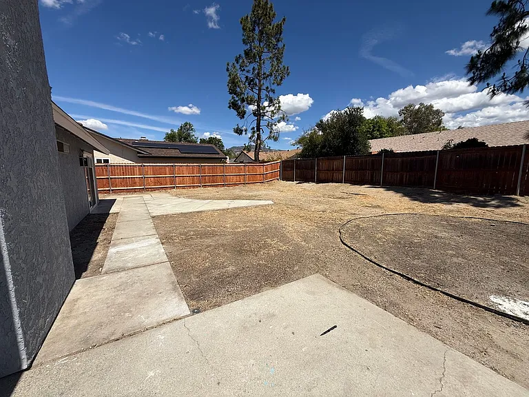 44466 Meadow Grove St — Photo 20
