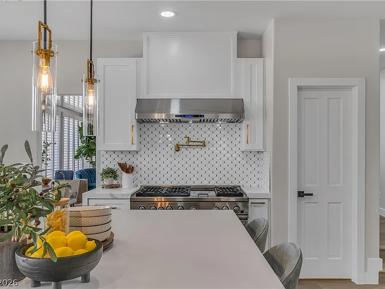 8848 Rainbow Ridge Dr — Photo 17