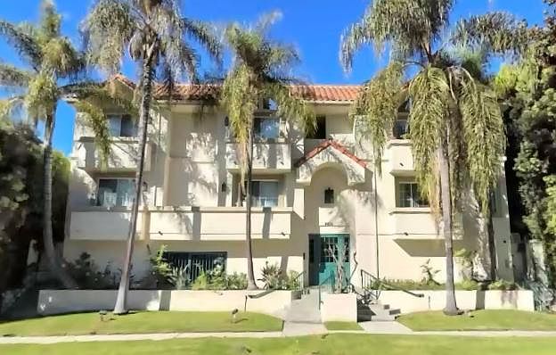 1st image of 4435 Coldwater Canyon Ave APT 206