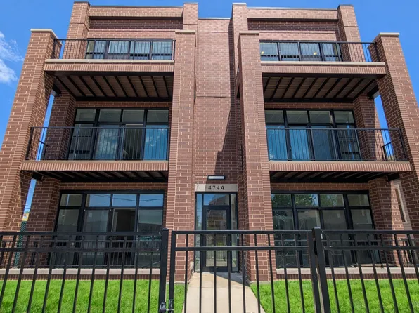 4744 W Addison St #1, Chicago, IL 60641