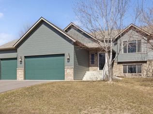 515 15th St N, Sauk Rapids, MN 56379