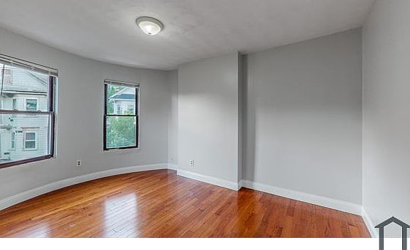 5th image of 23 Harold St #2
