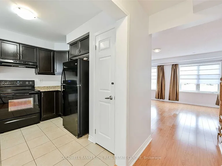 66 Bannister Cres — Photo 5