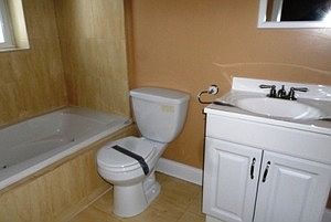4th image of 5853 N Artesian Ave APT 3S