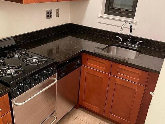 5th image of 434 E 58th St #3BB