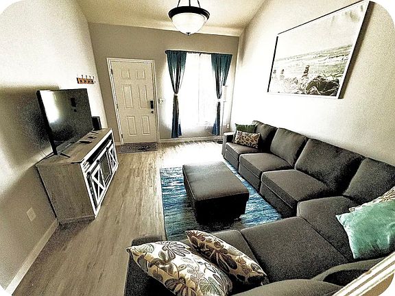 3rd image of 36 Mangum Cir Unit 7